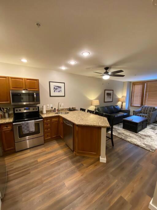 Ski-In/Ski-Out Zephyr 1 Bedroom Condo วินเทอร์พาร์ค ภายนอก รูปภาพ